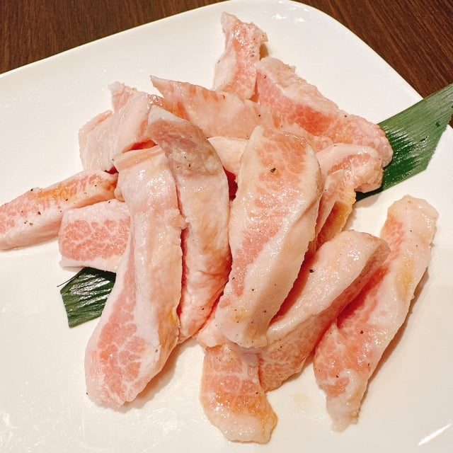 【送料無料】ゴーゴー焼肉セット(肩ロース、カルビ、ランプ、やまゆりポーク バラ/トントロ)800g